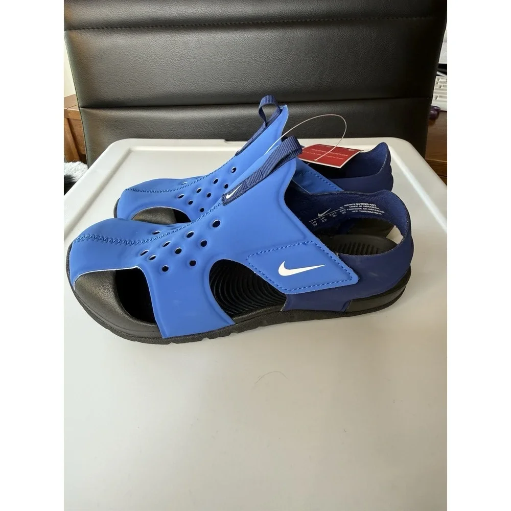 Nike Sunray Protect 2 Youth Water Shoes Ventilation Hook-and-Loop Closure Sz 3y